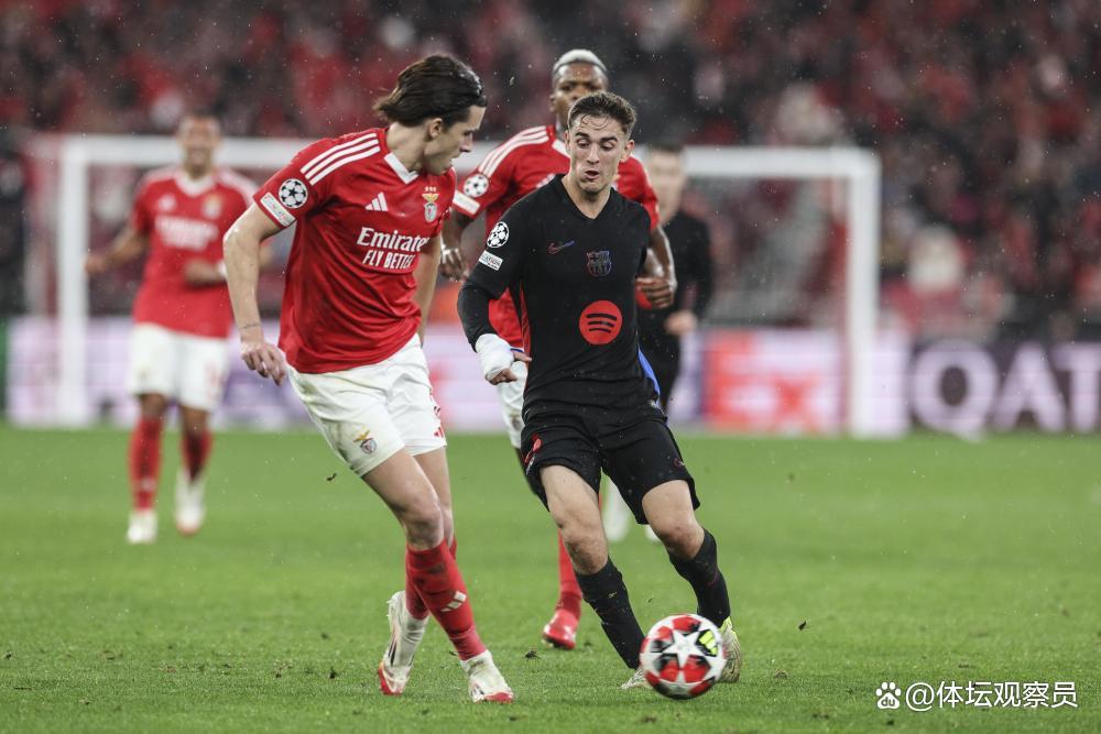 爱游戏下载-包含持续失利引发热议！，莱万多夫斯基在巴塞罗那比赛中表现优异比赛高潮迭起的词条-爱游戏下载