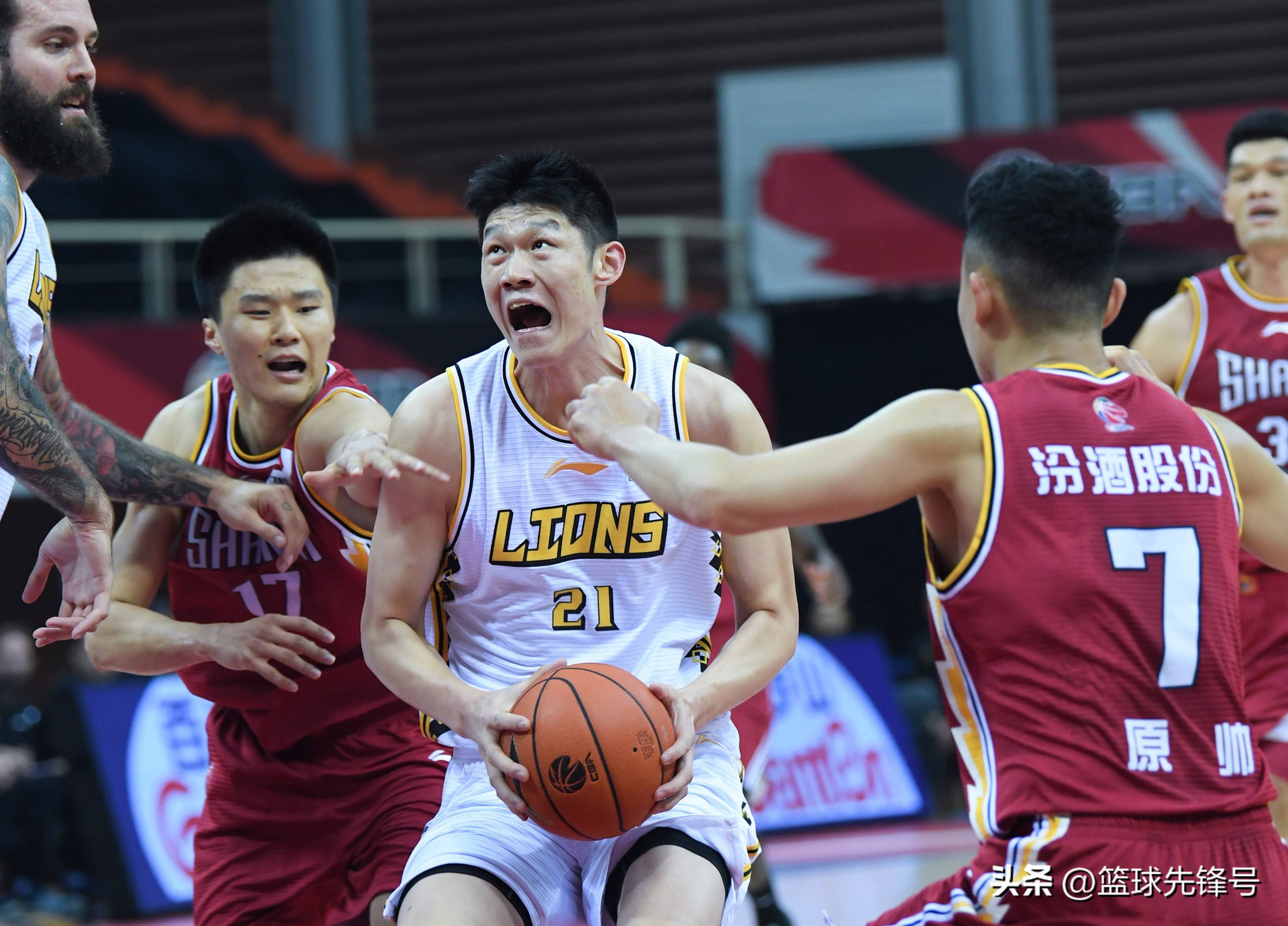 刚刚！广州队围绕国王杯内部沟通休斯敦火箭队长鼓劲备战CBA季后赛，印第安纳步行者围绕社区盾迎来里程碑的简单介绍
